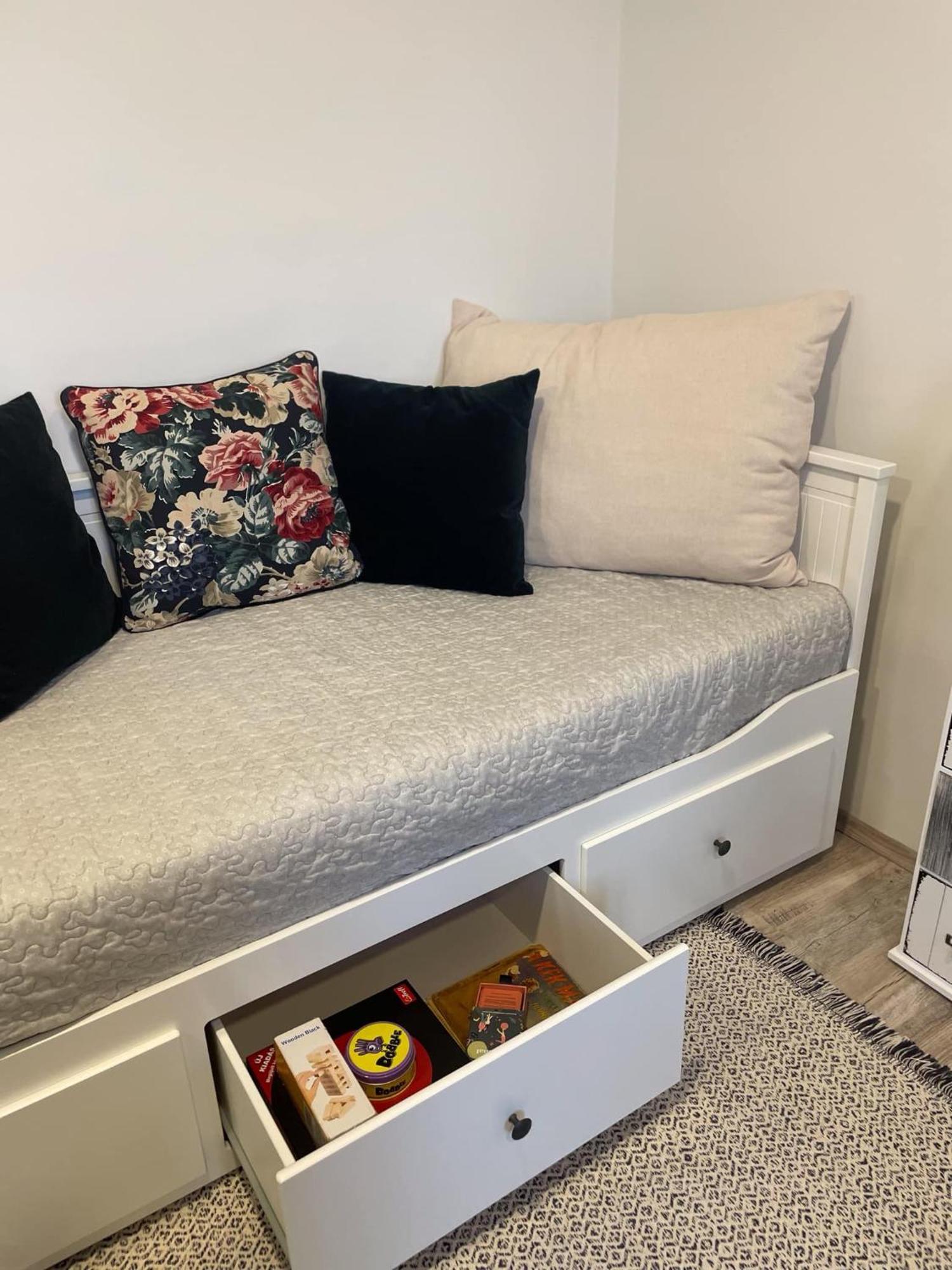Ezuest Boroka Apartman Eger Ngoại thất bức ảnh
